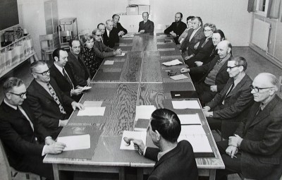 En bild tagen vid det sista kommunfullmäktigemötet i Rengsjö före sammanslagningen med Bollnäs 1974.